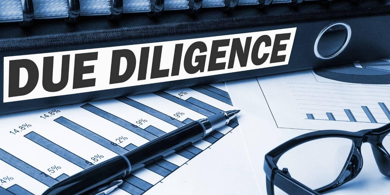 Errores que la due diligence detecta antes de perder dinero al invertir