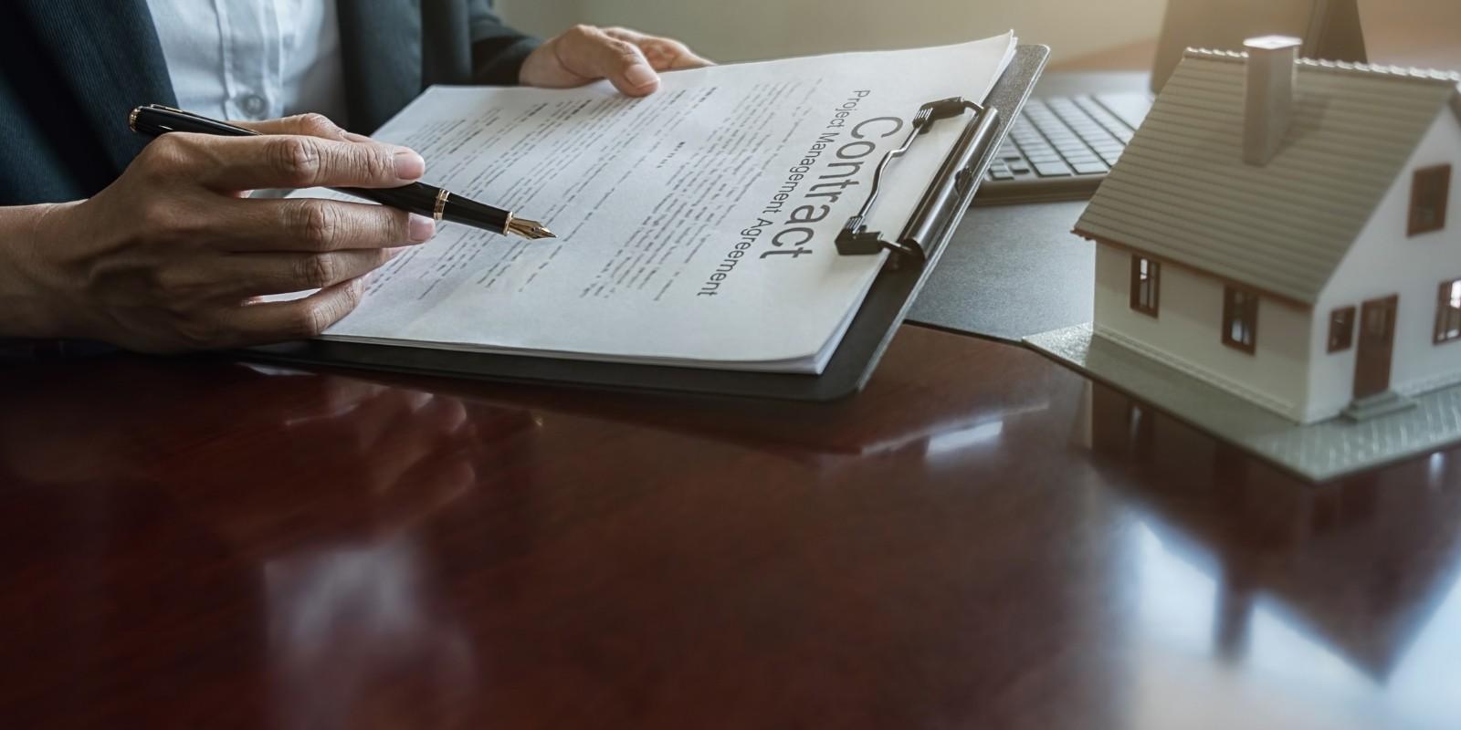 Contratos Inmobiliarios en República Dominicana: Errores y Cláusulas Abusivas | Punta Cana